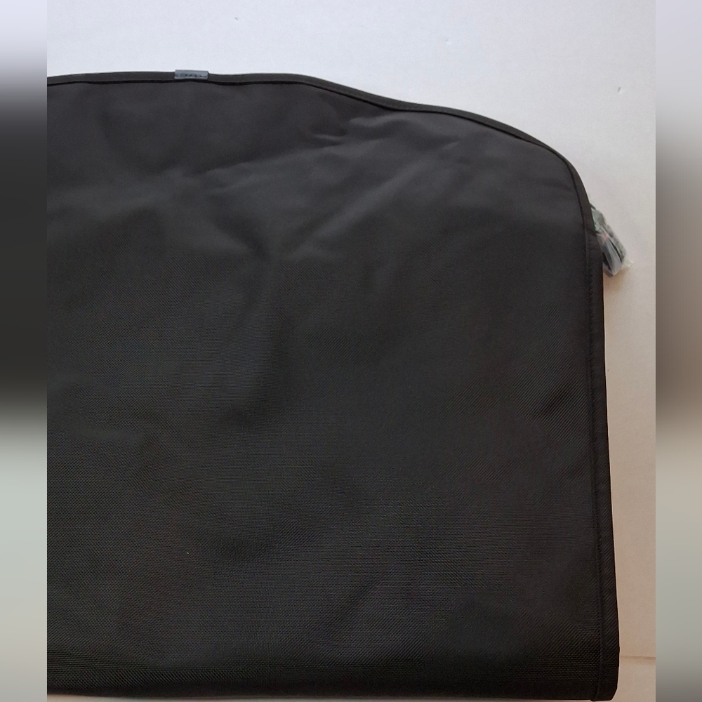 Tumi Garment Cover - Picture 16 of 16